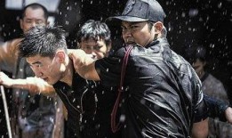 杀破狼3手机在线观看,热血激战，巅峰对决！